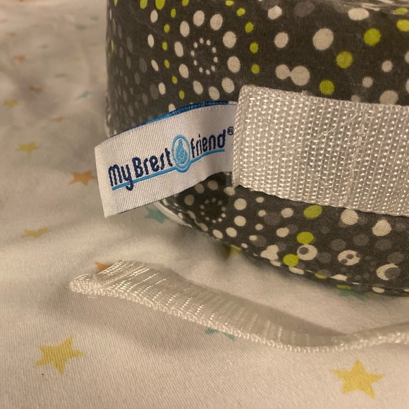 My Breast Friend Nursing Pillow - Picture 2 of 7